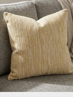 NWT Set of 2 Yellow Ivory 20x20 Linen Cotton Pillow Covers